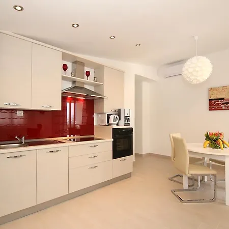 Apartman Panorama Holidays *