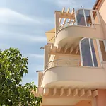 Panorama Holidays * Kaštel Stari