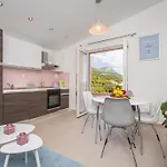 Panorama Holidays Apartment Kaštel Stari