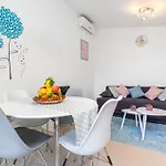 Apartment Panorama Holidays