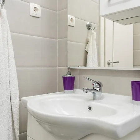 Panorama Holidays Apartment *