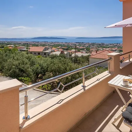 Apartment Panorama Holidays Kaštel Stari