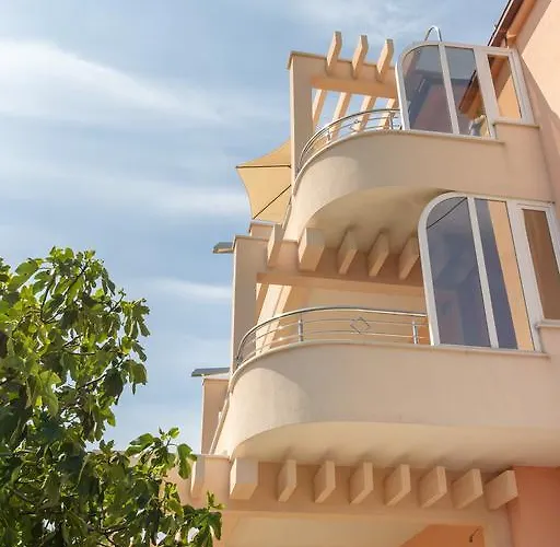 Panorama Holidays * Kaštel Stari