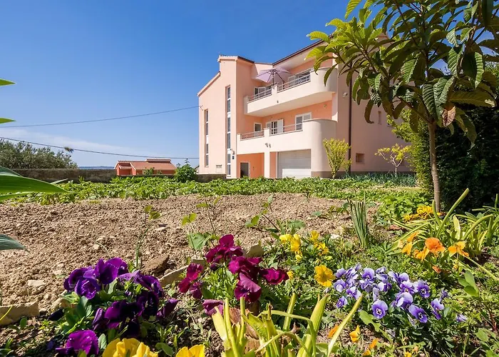 Panorama Holidays * Kaštel Stari